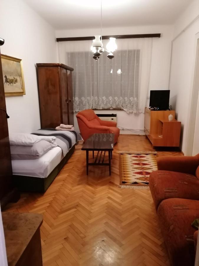 Szatmari Apartman Miskolc Exterior photo
